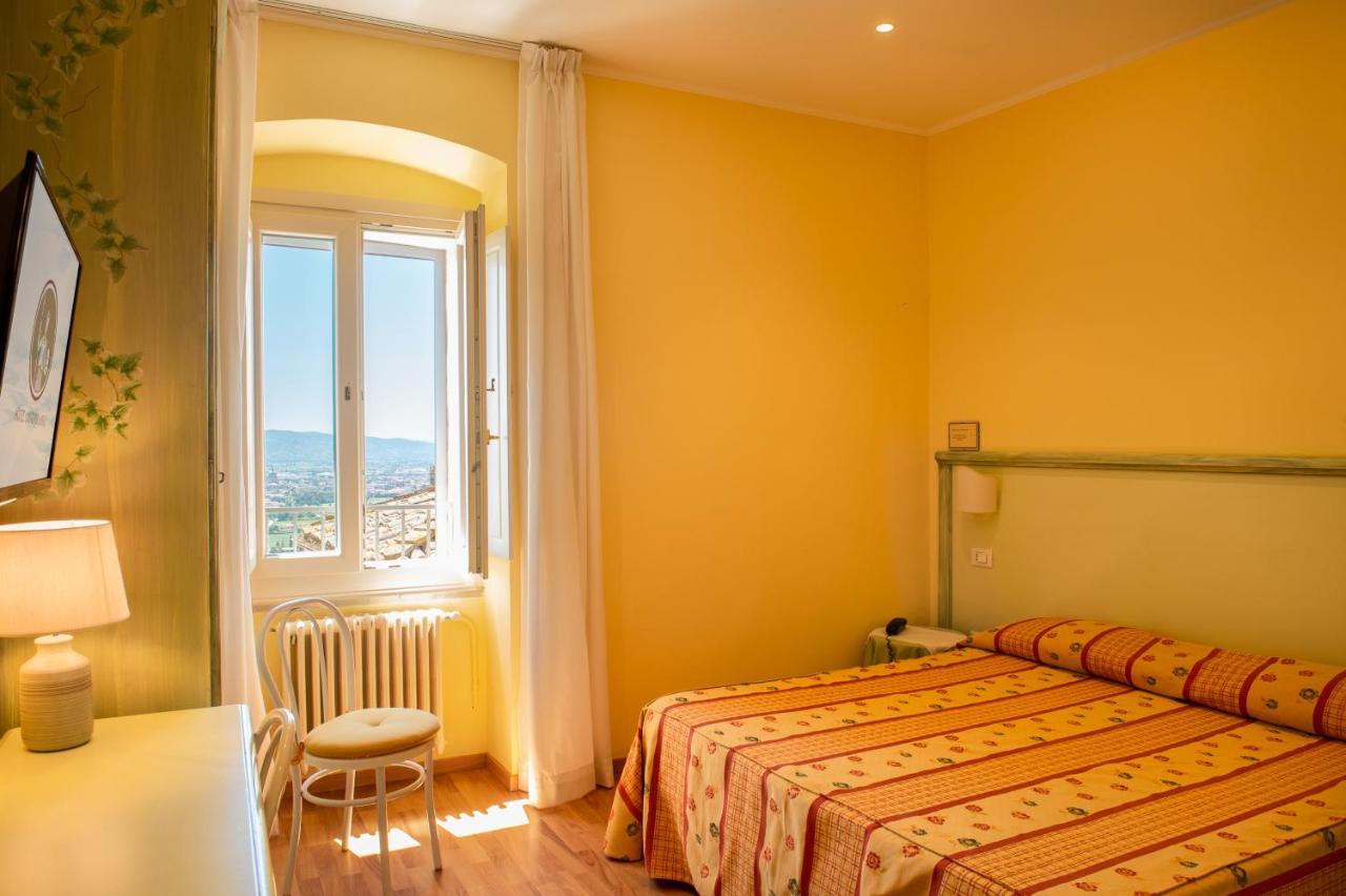 Hotel Minerva أسيسي المظهر الخارجي الصورة