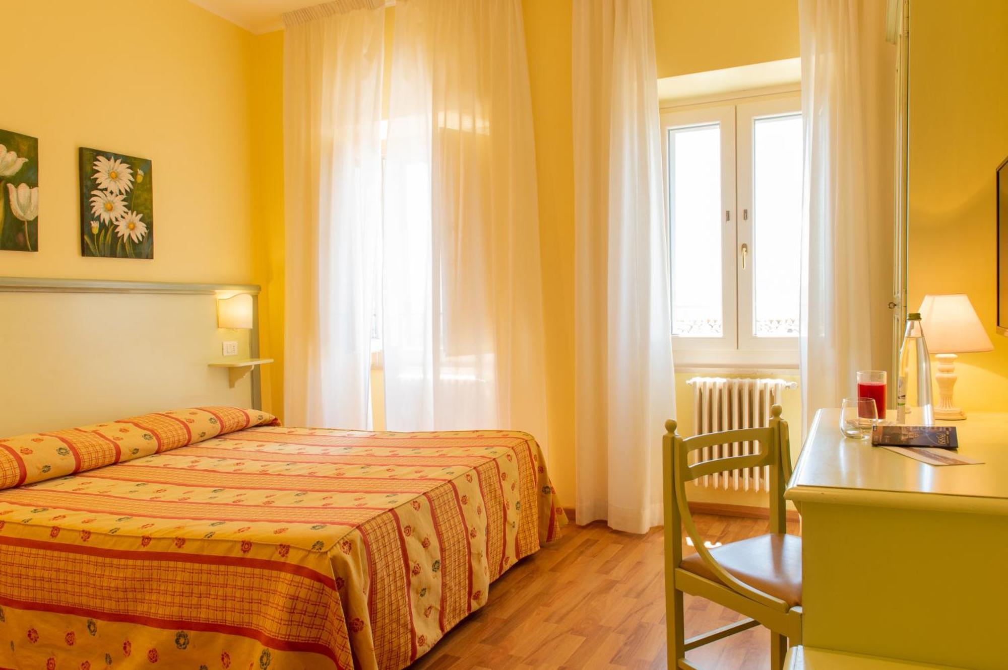 Hotel Minerva أسيسي المظهر الخارجي الصورة