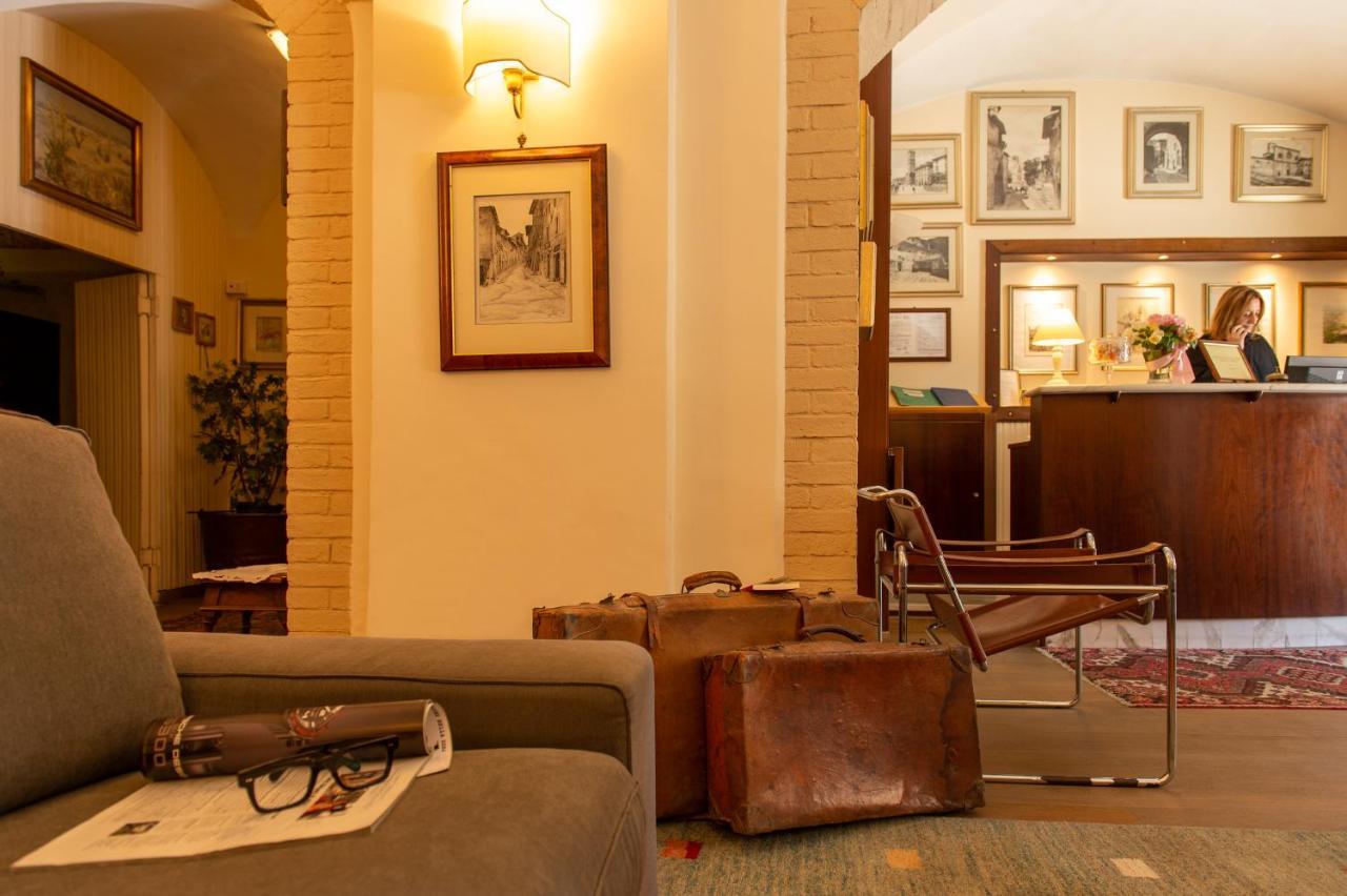Hotel Minerva أسيسي المظهر الخارجي الصورة