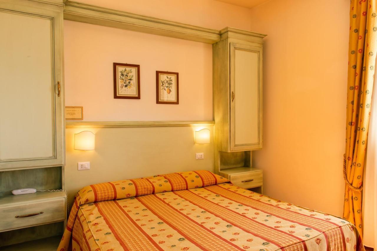 Hotel Minerva أسيسي المظهر الخارجي الصورة