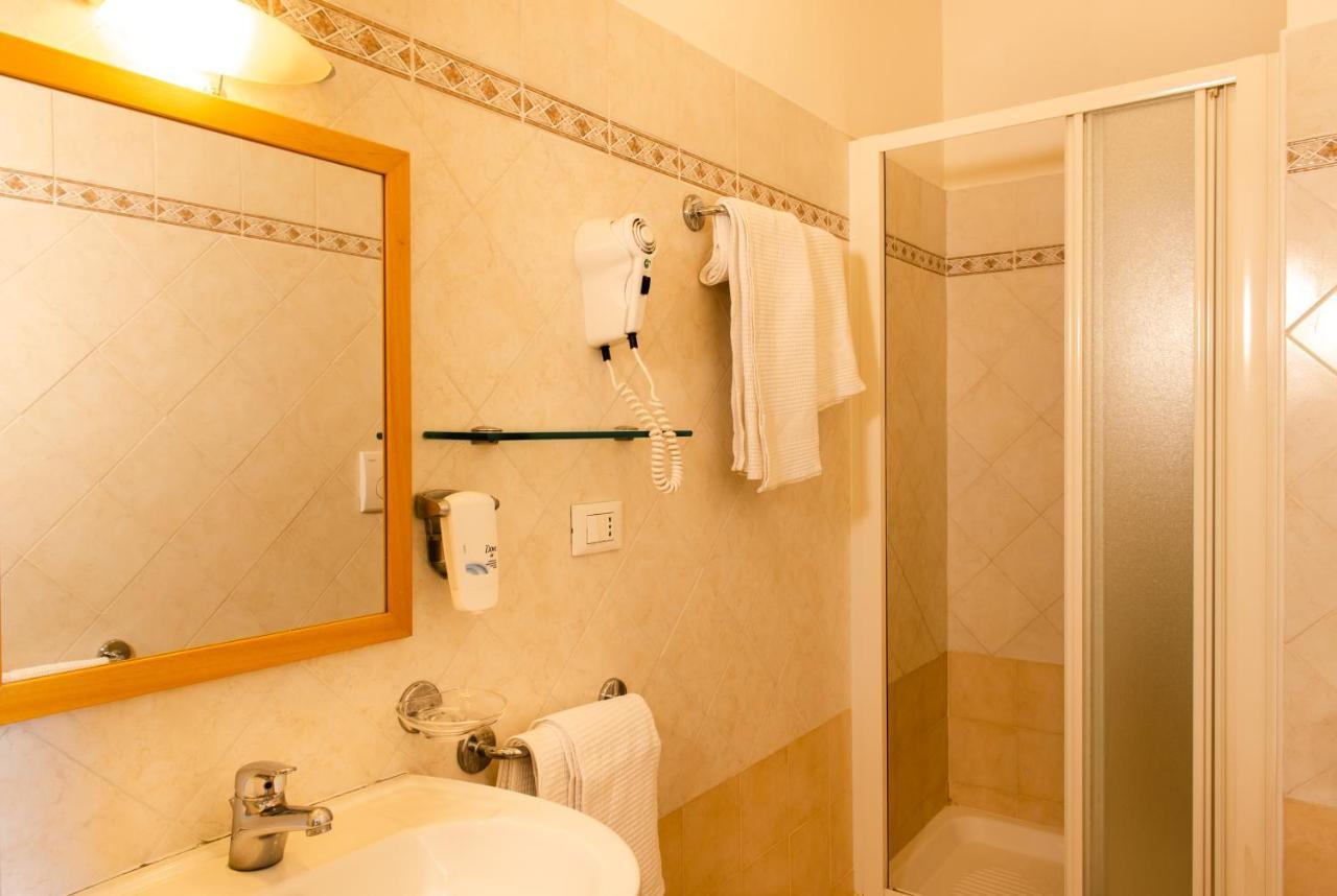 Hotel Minerva أسيسي المظهر الخارجي الصورة
