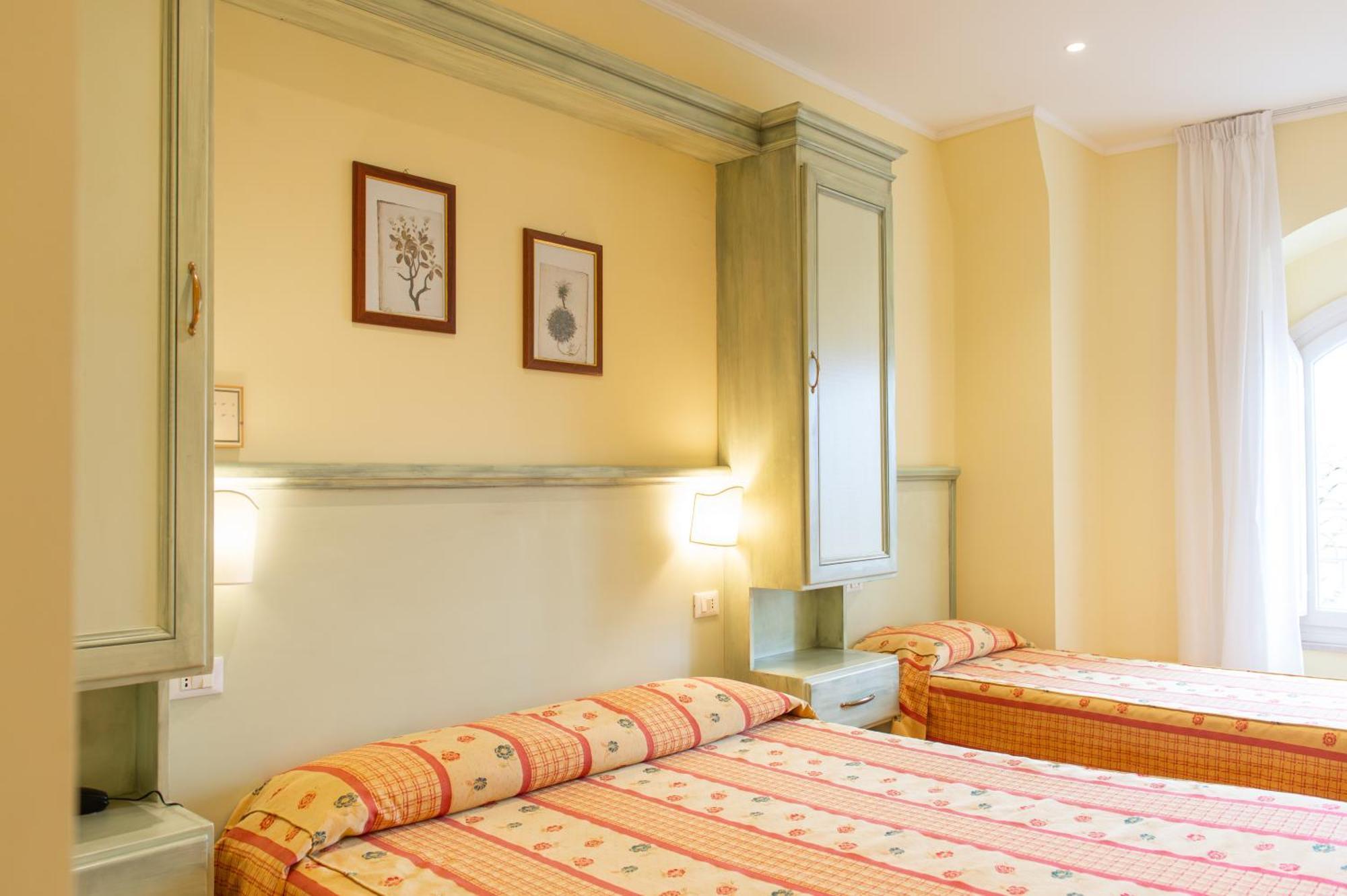 Hotel Minerva أسيسي المظهر الخارجي الصورة