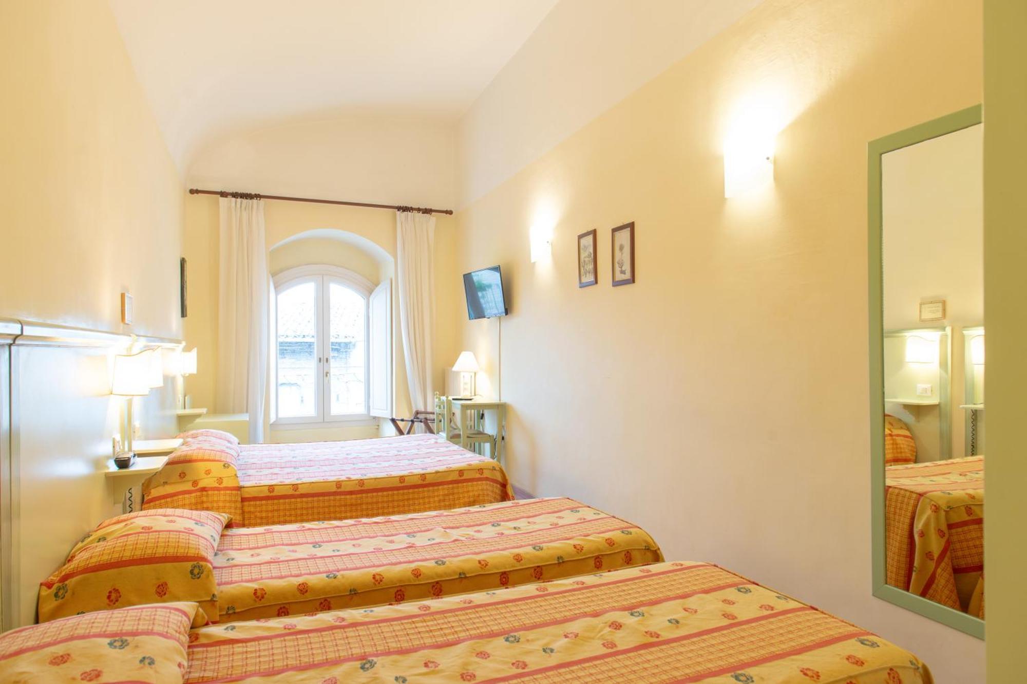 Hotel Minerva أسيسي المظهر الخارجي الصورة